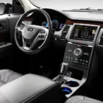 السيارة من الداخل