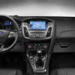 تجهيزات السيارة من الداخل