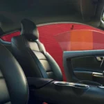 مقاعد من الجلد