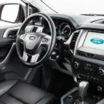 تجهيزات السيارة