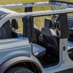 بابين أو 4 أبواب