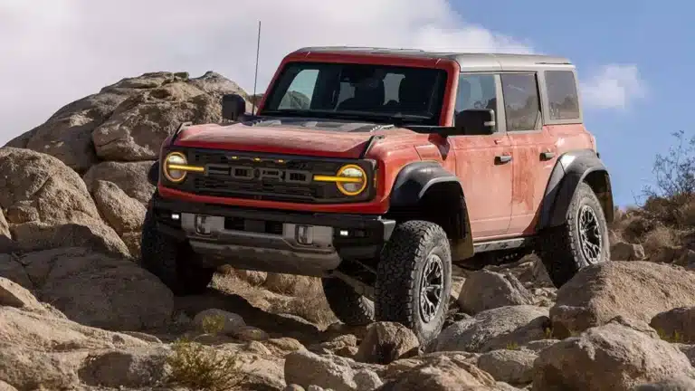 Ford Bronco 2024