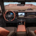 برونكو من الداخل