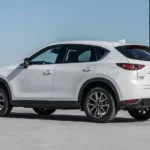 تصميم السيارة من الخلف