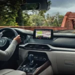 السيارة من الداخل