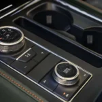 حامل اكواب ثنائي