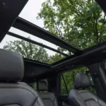 فتحة سقف بانوراما