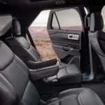 مقاعد من الجلد