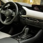 تجهيزات السيارة الداخلية