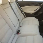 المقاعد الخلفية