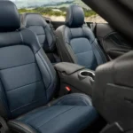 المقاعد الأمامية