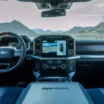 تجهيزات السيارة من الداخل