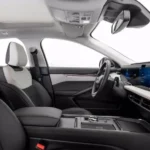 مقاعد قماش أو جلد