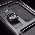 شاحن لاسلكي للهاتف