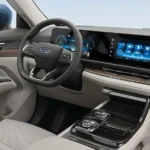 شاشة ترفيه كبيرة