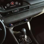 شاشة ترفيه وسطية